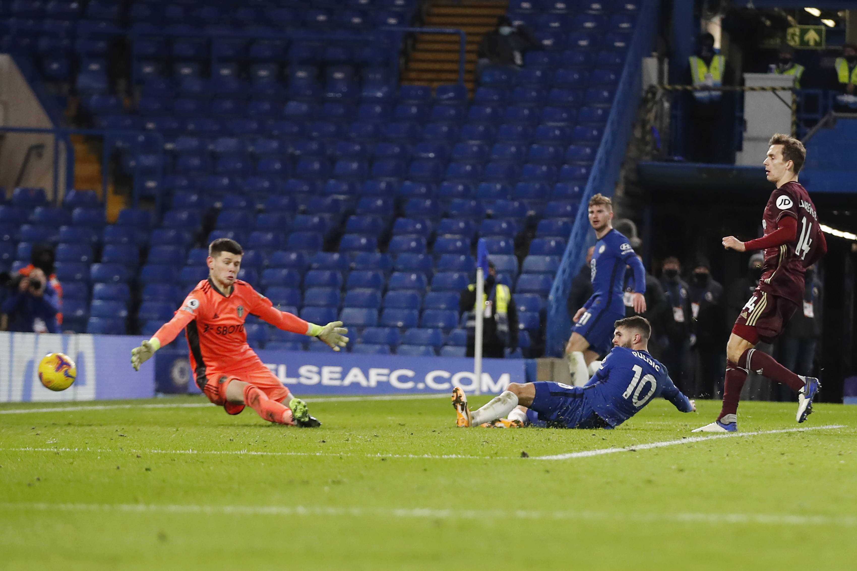 席尔瓦回撤 席尔瓦回撤